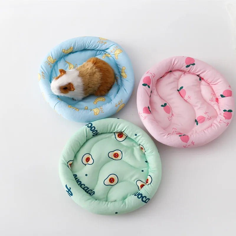 Plush Nest Bed – Warm Cushion for Hamsters, Guinea Pigs & Small Pets