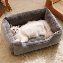Plush Basket Bed – Soft Round Cushion for Cats & Dogs