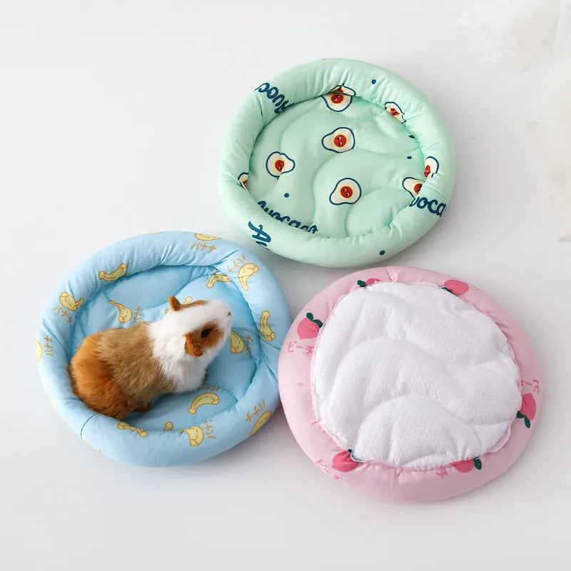 Plush Nest Bed – Warm Cushion for Hamsters, Guinea Pigs & Small Pets